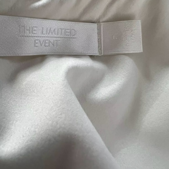 The Limited Event Off White Strapless Lace Maxi Belted Wedding Dress Size 6 - Picture 7 of 7